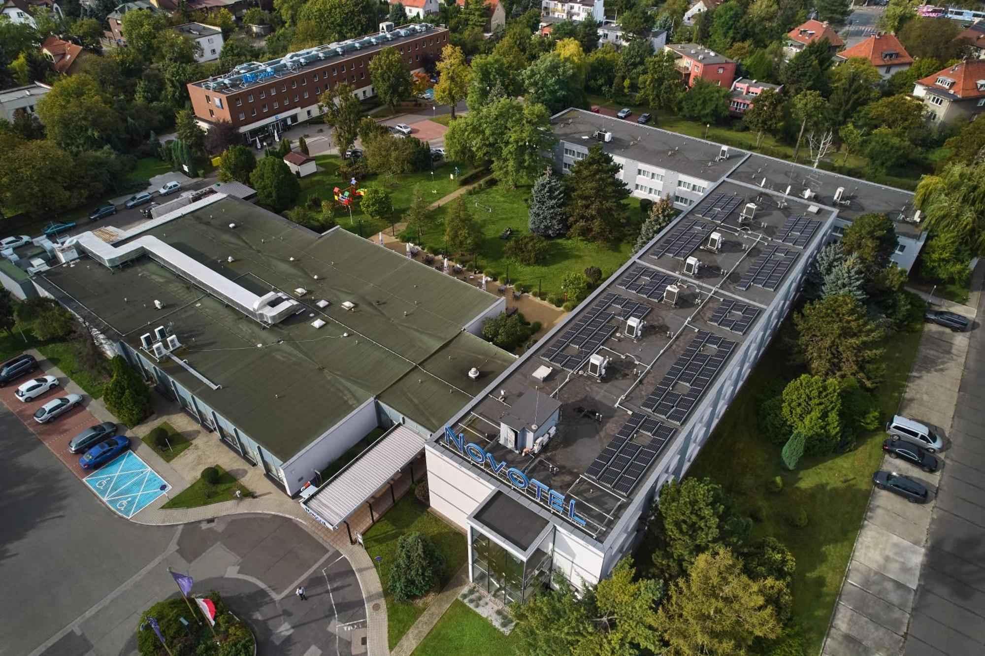 Novotel Wroclaw City Exterior foto